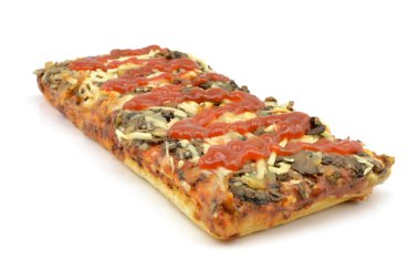 beyaz zemin üzerinde güveç