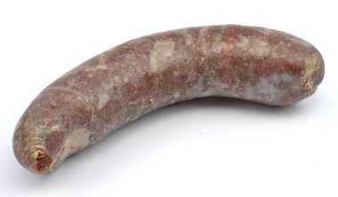 Beyaz bir arka plan üzerinde kan sosisi