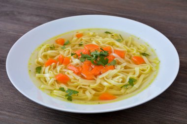 Erişte ve havuçlu çorba.