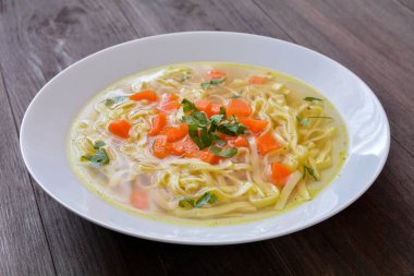 Erişte ve havuçlu çorba.