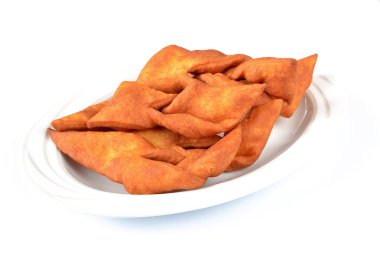 Beyaz arka planda melek kanatları