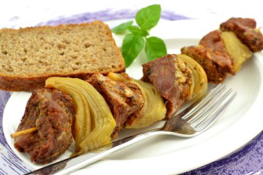 pork skewer with onion