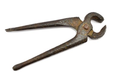 Beyaz arkaplanda eski pense