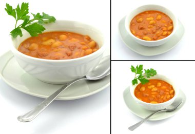 Domates soslu fırında fasulye.