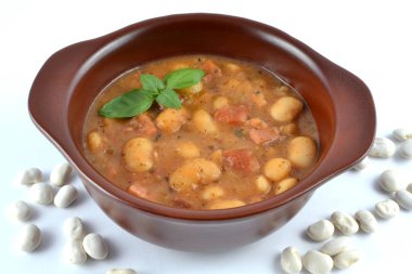 Domates soslu fırında fasulye.