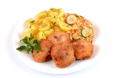 kotlety z ziemniakami i surwk