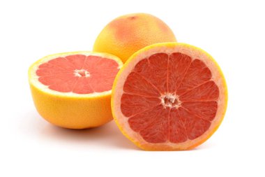 Beyaz arkaplanda greyfurt