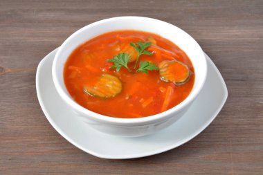 Bir kasede sebze güveci