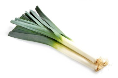 beyaz zemin üzerine pırasa