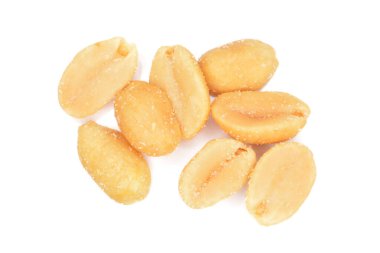 beyaz zemin üzerinde tuzlu fıstık