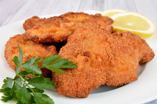 Tabakta domuz pirzolası