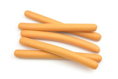 Beyaz arkaplanda sosisliler