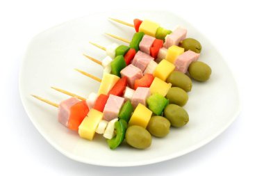 Atıştırmalık beyaz arkaplanda izole edildi