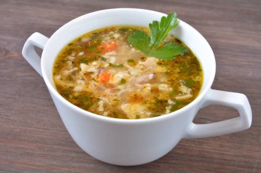 Ev yapımı tavuk işkembesi çorbası.