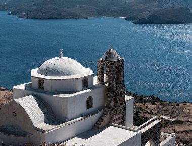 Panagia Thalassitra geleneksel Yunan Ortodoks Kilisesi Yunanistan 'ın Milos adasındaki ayrıntıları kapattı