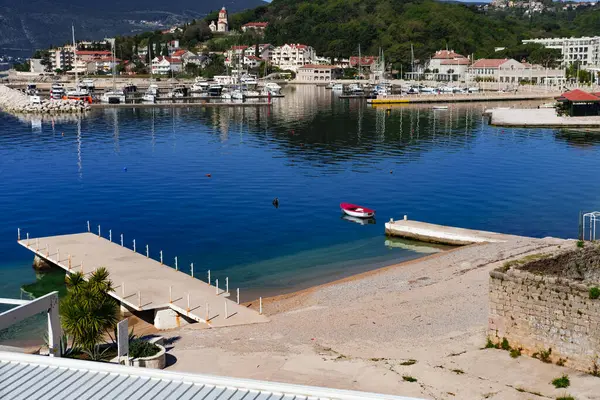 Gyönyörű Kilátás Nyílik Kis Adriai Város Melinje Herceg Novi Montenegróban — Stock Fotó