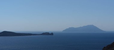 inanılmaz uzak deniz manzarası, mavi gökyüzü, deniz, okyanus, adalar, yukarıdan canlı