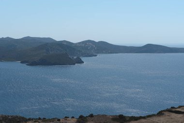 inanılmaz uzak deniz manzarası, mavi gökyüzü, deniz, okyanus, adalar, yukarıdan canlı