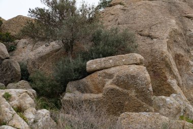 Mugla 'daki Bafa Gölü çevresinde inanılmaz volkanik kaya oluşumları, hindi