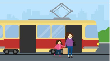 Anne ve kızı tramvaydan indi.