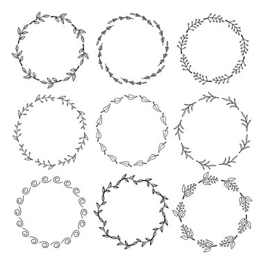 El yapımı çiçek çerçeveleri olan bir set. Tasarımın için çerçeveler. Vektör çerçeveleri. Dallardan yapılmış karalama resimli çerçeveler.