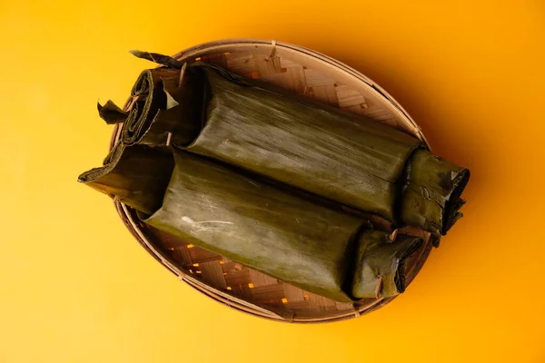 Lontong Ist Ein Indonesisches Gericht Aus Komprimiertem Reiskuchen Form Eines — Stockfoto