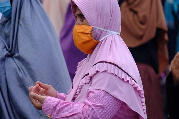 Yogya Indonesia Mayo 2021 Oraciones Eid Fitr Celebradas Durante Pandemia —  Fotos de Stock