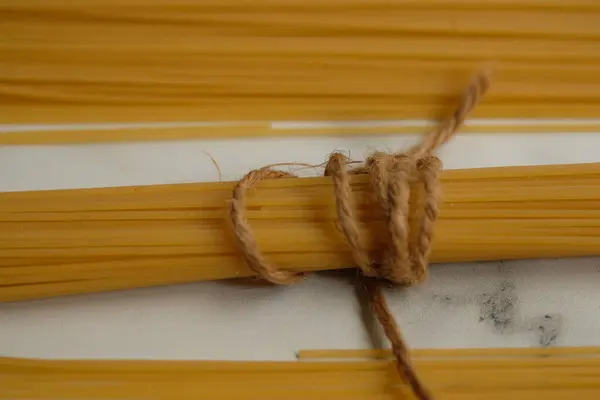 Zbliżenie Bezglutenowego Spaghetti Spaghetti Bezglutenowe Mąki Pszennej Spaghetti Nie Wywołuje — Zdjęcie stockowe