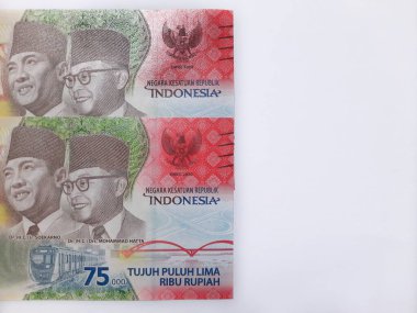 Endonezya rupiası parası. Yetmiş beş bin rupiah. 75 yıllık Endonezya bağımsızlığı için özel baskı.
