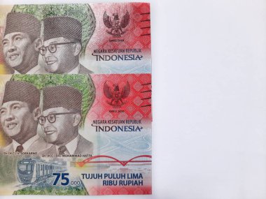 Endonezya rupiası parası. Yetmiş beş bin rupiah. 75 yıllık Endonezya bağımsızlığı için özel baskı.
