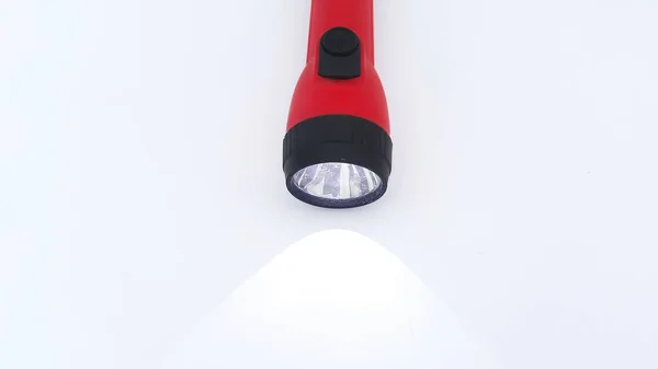 Linterna Roja Con Luz Encendida Aislado Sobre Fondo Blanco — Foto de Stock