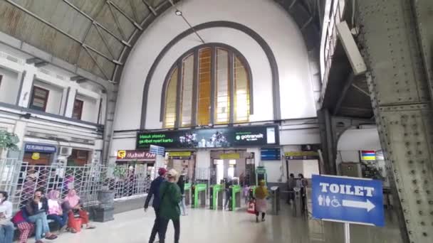 Jakarta Indonesien Juli 2023 Die Atmosphäre Bahnhof Jakarta Kota Mit — Stockvideo