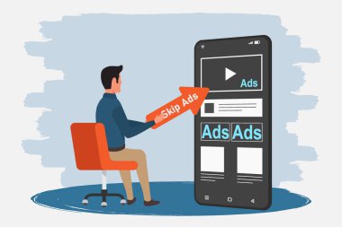 Adam akıllı telefonunda sosyal medyada reklam görüyor. Dijital pazarlama stratejisi. Vektör illüstrasyonu.