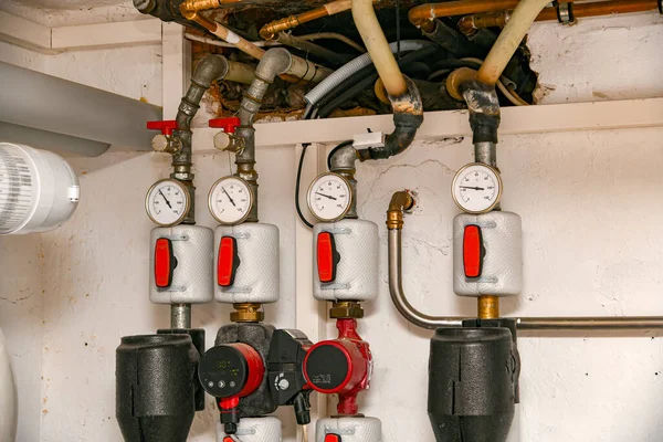 Sistema Control Agua Caliente Una Casa Privada Con Calefacción Autónoma — Foto de Stock