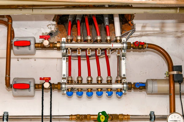 Warm Water Controle Systeem Een Prive Huis Met Autonome Verwarming — Stockfoto