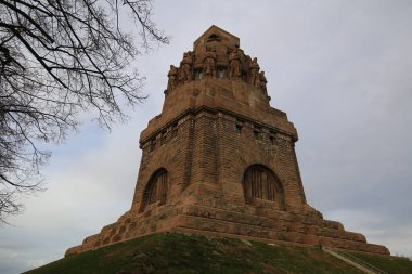 1913 yılında Leipzig 'de inşa edilen büyük Volkerschlachtdenkmal (Uluslar Savaşı Anıtı).