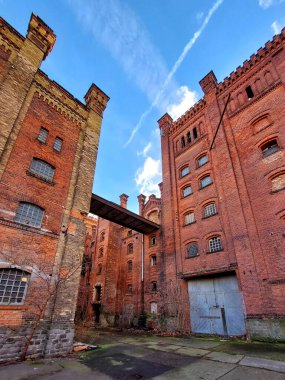 Huge but abandoned industrial site in Germany.