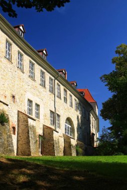 Almanya 'nın Wanzleben şehrinin kale duvarlarına bakın..