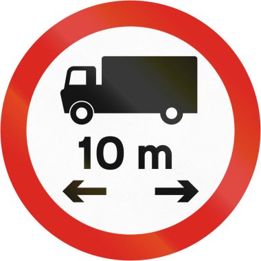 Uganda 'da düzenleyici yol işareti - Uzunluk sınırı.