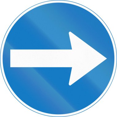 Uganda 'da düzenleyici yol işareti - Sadece sağ.