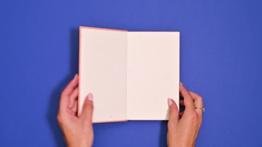  Vintage Orange Book Reveals Boşluk Sayfasını Kopyala