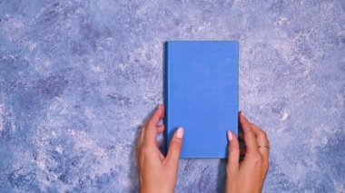  Kadınların Eşsiz Eski Kitapları Açılışı