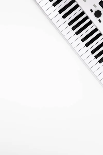 Synthesizer Λευκό Φόντο Midi Πληκτρολόγιο Απομονωμένο Μινιμαλισμός Αντιγραφή Χώρου — Φωτογραφία Αρχείου