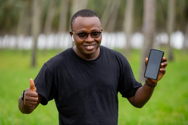 Modern teknolojileri tarımda kullanan akıllı tarım.