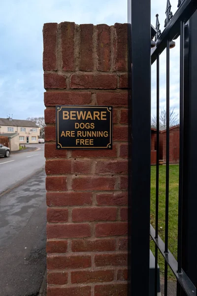 the entrance to the road sign in the city
