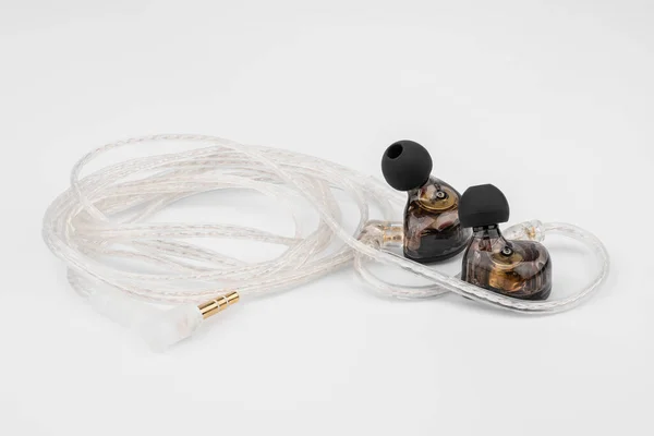Ohr Monitor Auf Einem Tabulaturhintergrund Kundenspezifische Ear Monitore Mit Schwarzen — Stockfoto