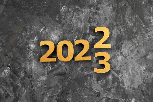 Szczęśliwego Nowego Roku 2023 Plakat Tło Świąteczne Dużymi Złotymi Liczbami — Zdjęcie stockowe