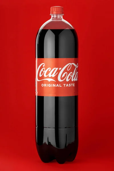 우크라이나 2022 콜라는 흰색이다 Coca Cola 음료이다 — 스톡 사진