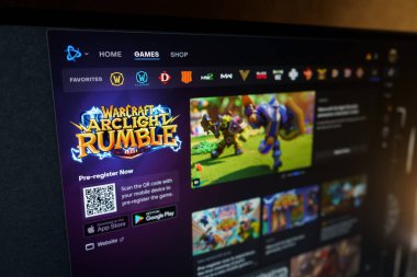 Dnipro, Ukrayna - 25 Temmuz 2023: Warcraft Arclight Rumble logosunu Battle.net uygulamasında kapatın. Blizzard Battle.net, Blizzard tarafından geliştirilen çevrimiçi oyun platformudur..
