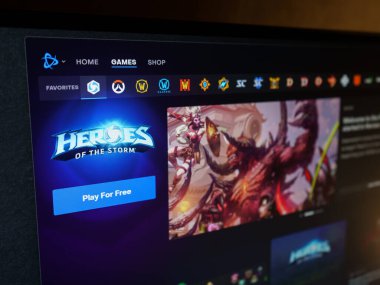 Dnipro, Ukrayna - 25 Temmuz 2023: Battle.net uygulamasındaki Heroes of the Storm logosunu kapatın. Blizzard Battle.net, Blizzard tarafından geliştirilen çevrimiçi oyun platformudur..